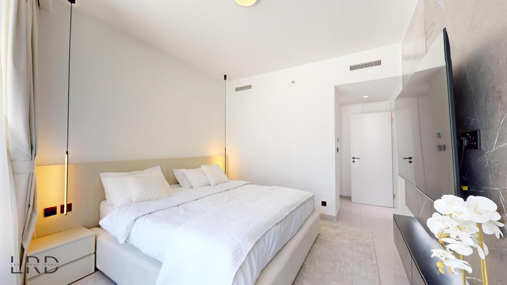 Apartment Luxurious With Marina Views